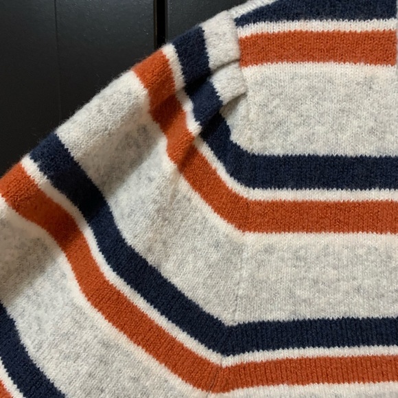 Madewell Wool-blend Gray V-Neck Sweater with Orange and Navy Stripes - Picture 5 of 7